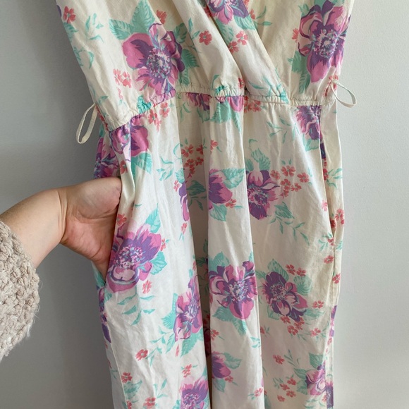 Vintage Floral Midi Dress - Cream and Purple - Picture 5 of 7